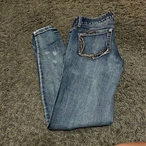 Vanity brand size 27
